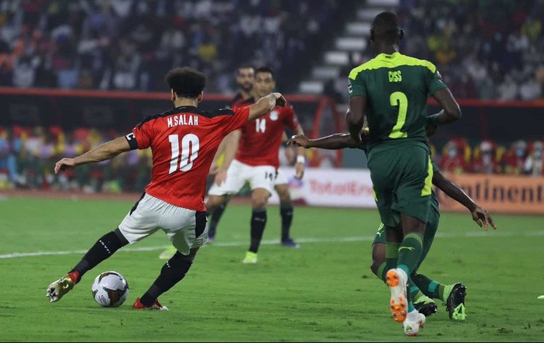 مصر تفوز على السنغال  بهدف دون رد .. الحسم في الاياب