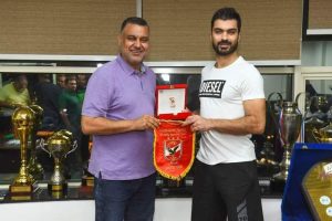 أسامة الجزيري لاعب يد الأهلي ينتقل إلى العربي الكويتي