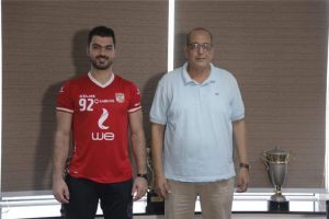 أسامة الجزيري لاعب يد الأهلي ينتقل إلى العربي الكويتي