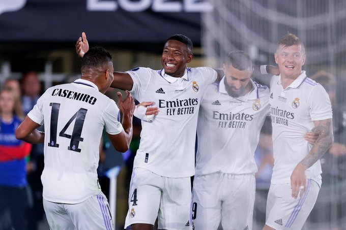 ريال مدريد يتوج بالسوبر الأوروبي وتحقيق بنزيمة وأنشيلوتي أرقام قياسية جديدة