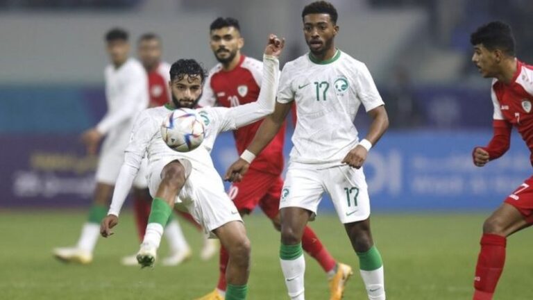 كأس الخليج | تأهل العراق وعمان إلى الدور نصف النهائي